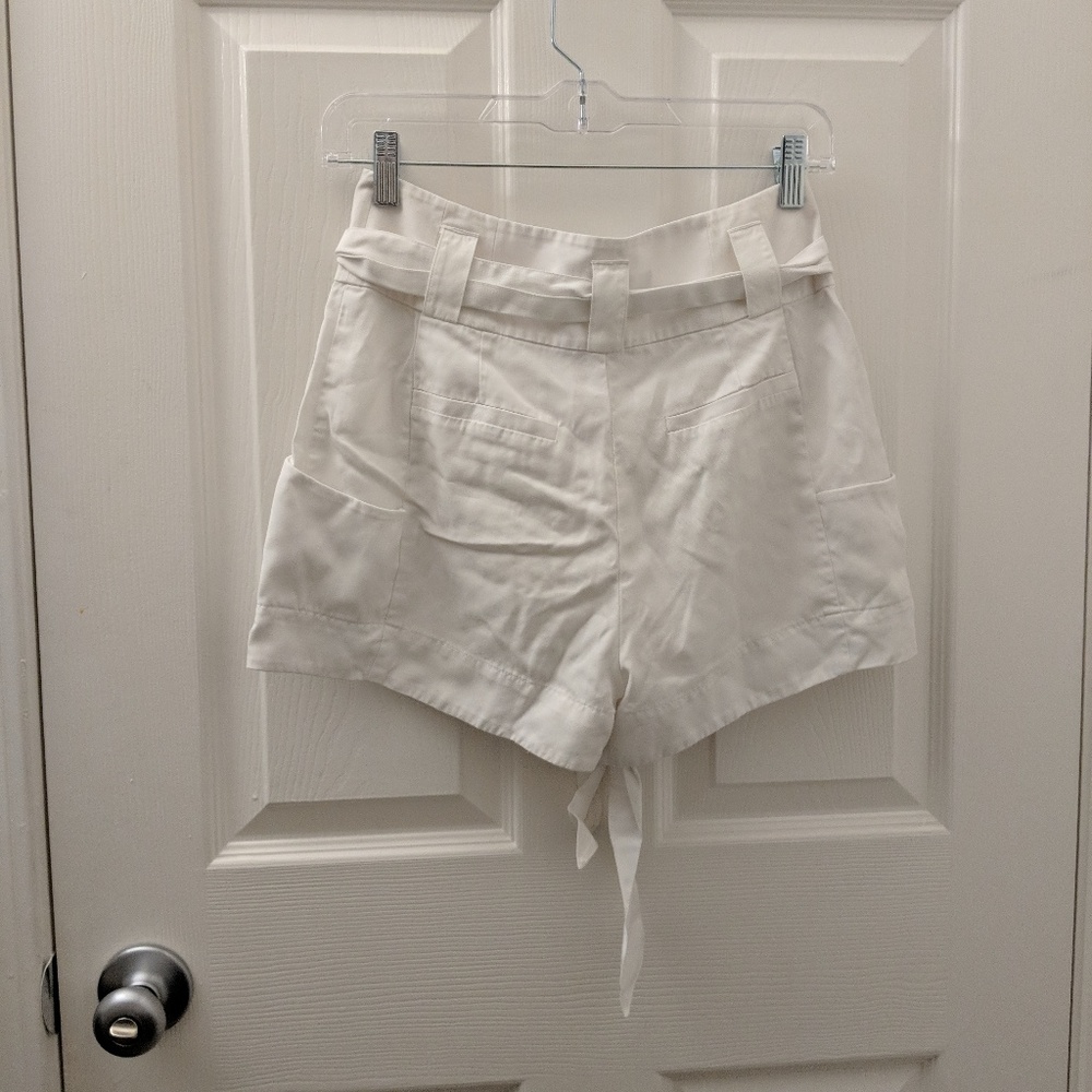 Basic House White High Rise Shorts - Picture 2 of 3